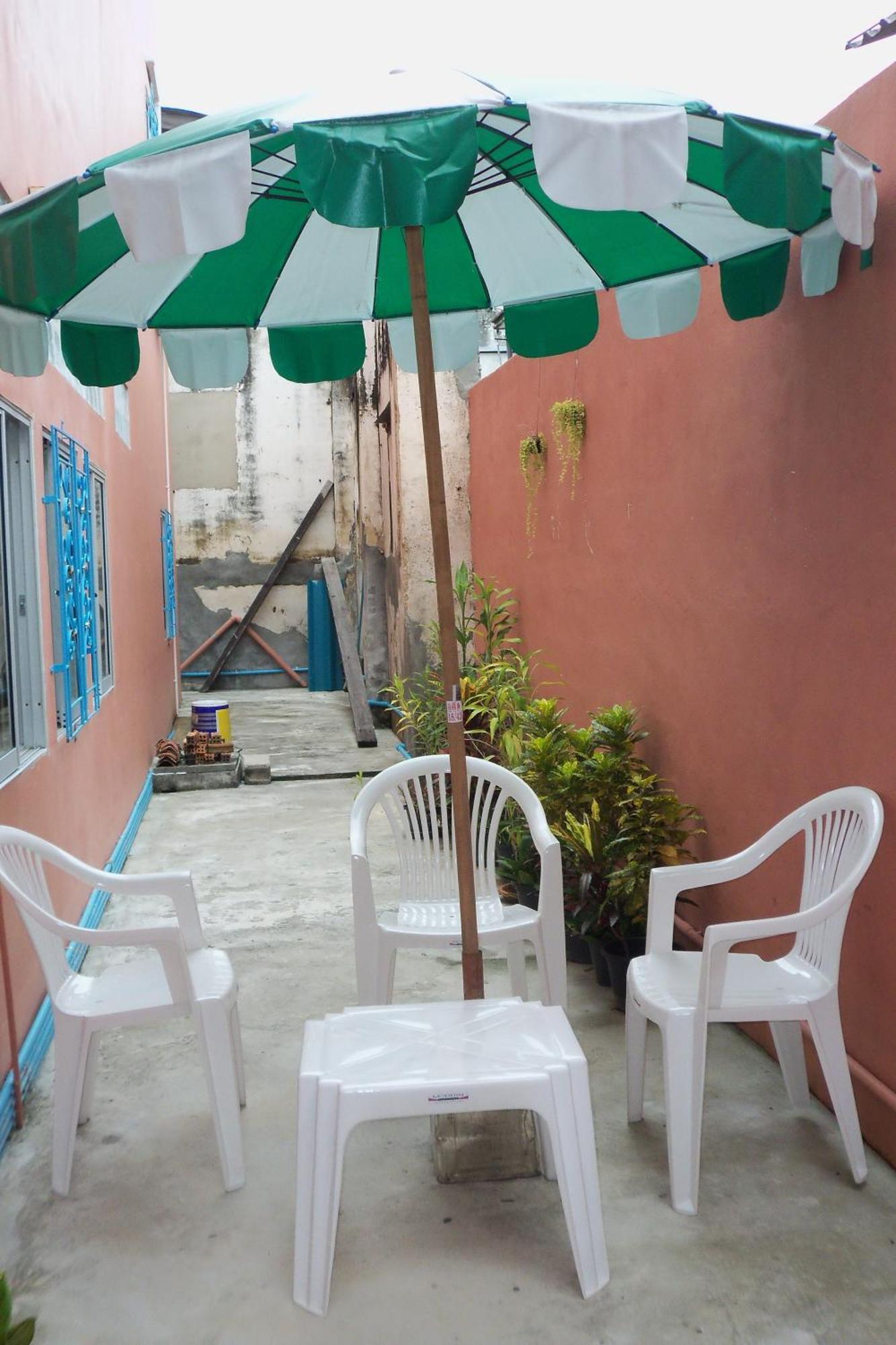 D'S Corner & Guesthouse Phuket Exterior photo
